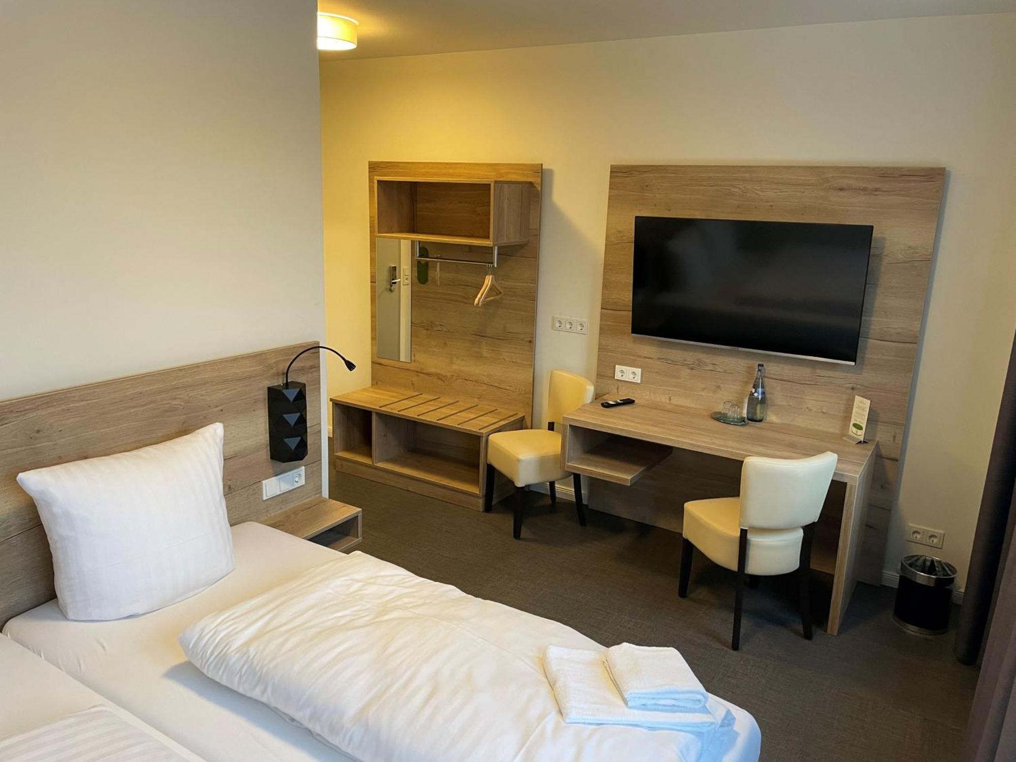Hotel Am Pferdemarkt Aurich Esterno foto