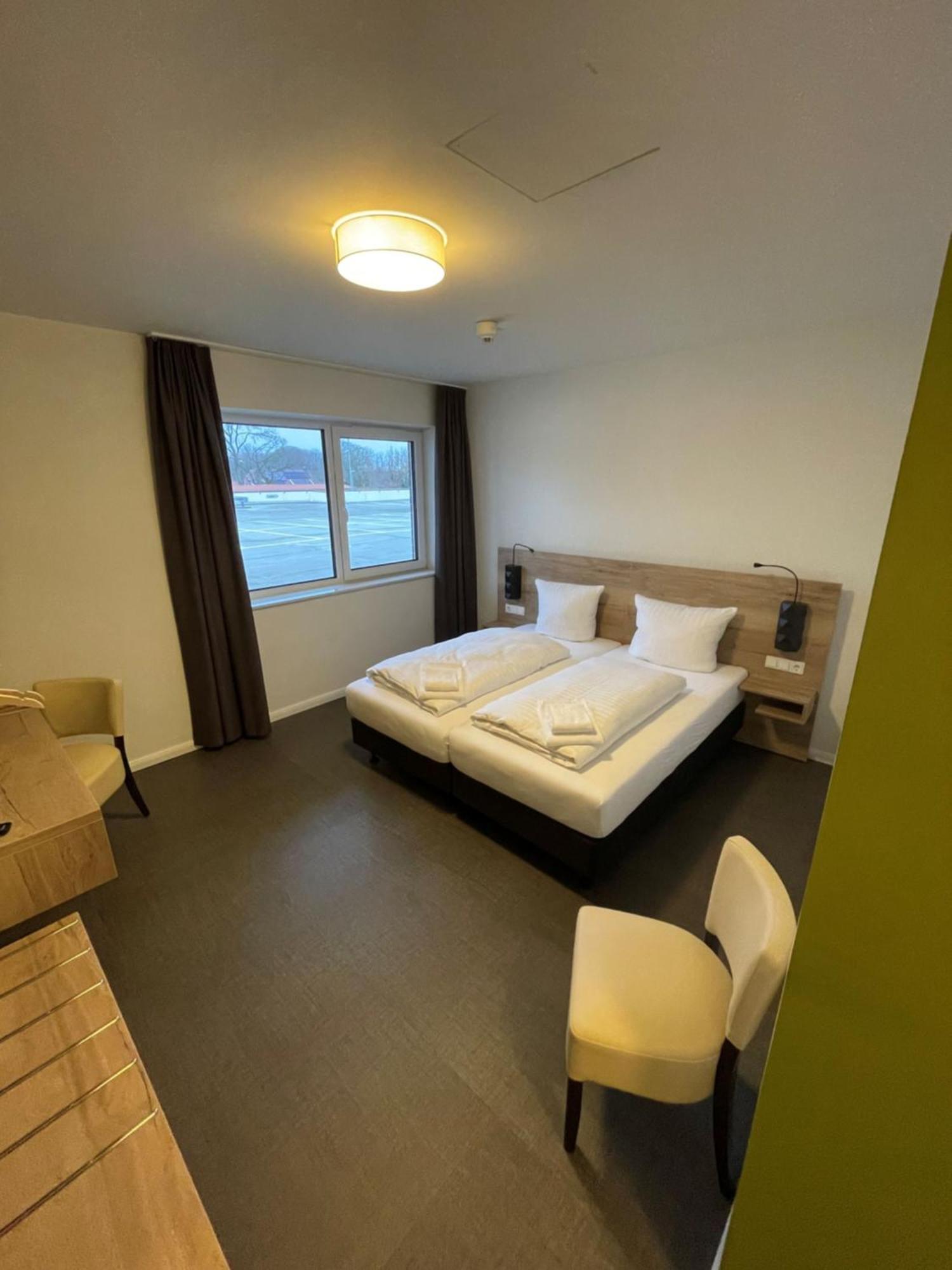 Hotel Am Pferdemarkt Aurich Esterno foto