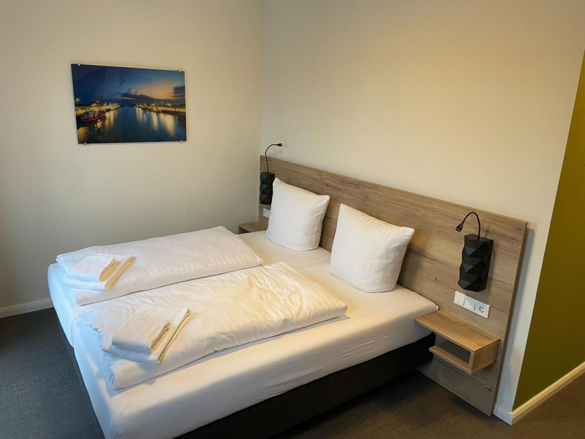 Hotel Am Pferdemarkt Aurich Esterno foto