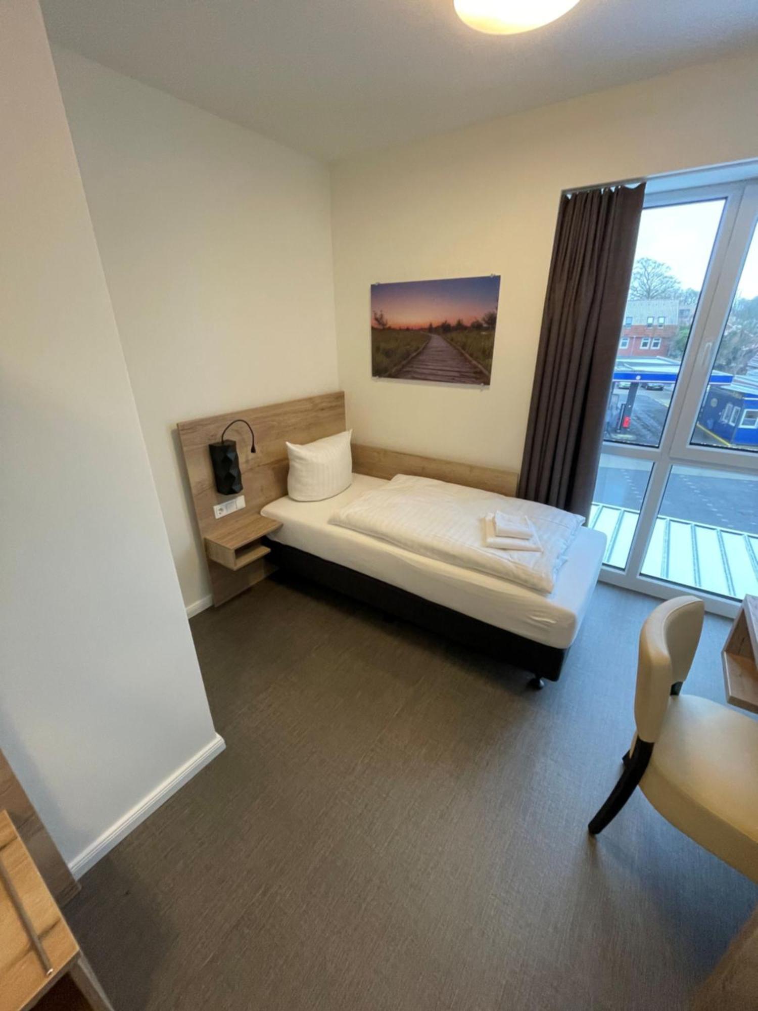Hotel Am Pferdemarkt Aurich Esterno foto
